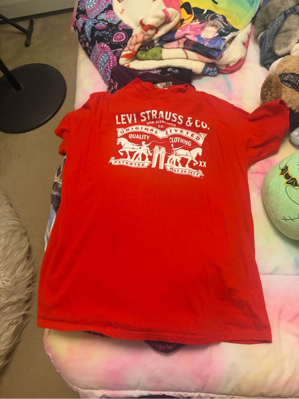 Levi's Red Short Sleeve Graphic Tee for men